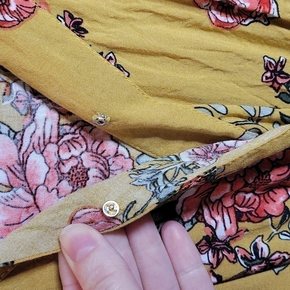 J for Justify Floral Ruffled Romper - Picture 3 of 9